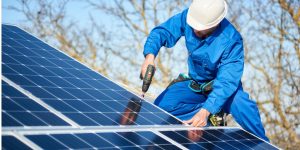Installation Maintenance Panneaux Solaires Photovoltaïques à Larrazet